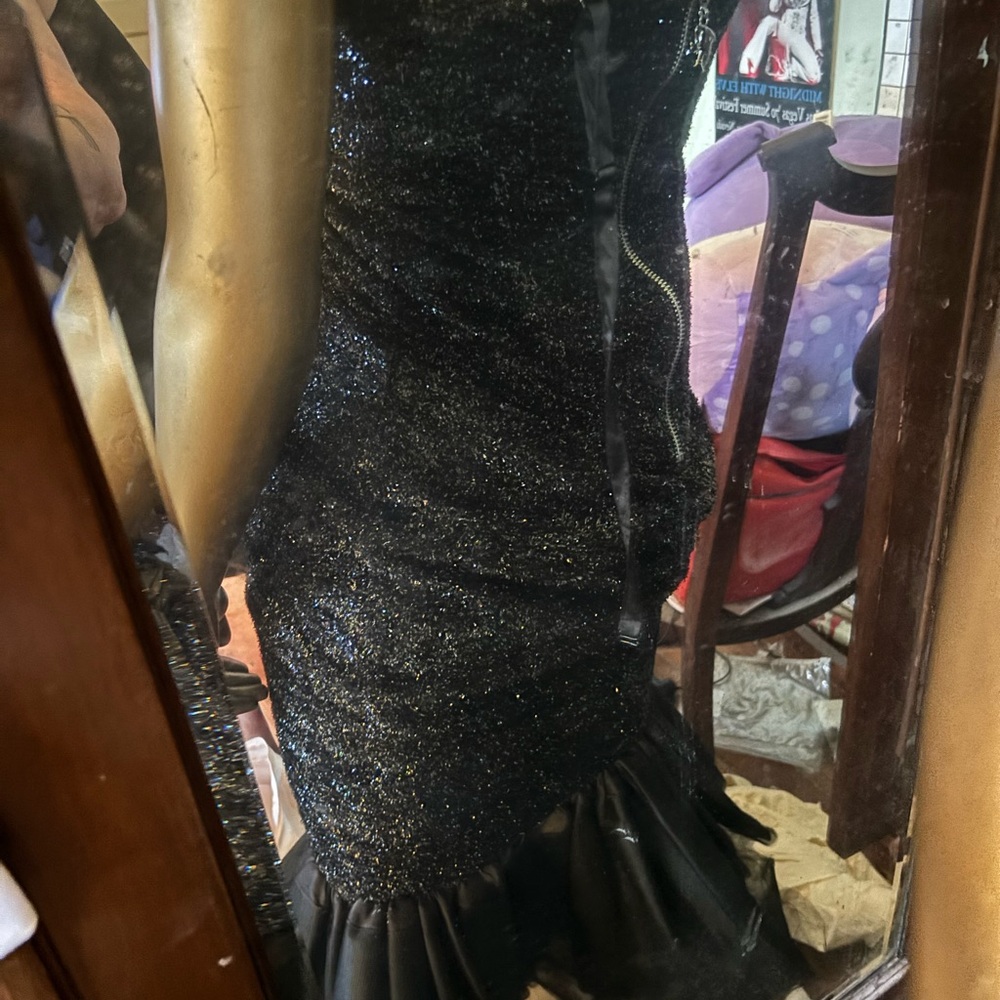 New Barbie brand dress - Picture 7 of 7